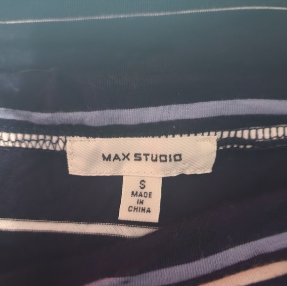 Max Studio size S shirt - Picture 2 of 2